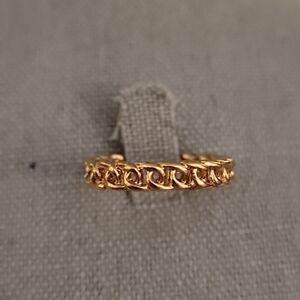 3/$30 Goldtone Chain Ring Size 6.75